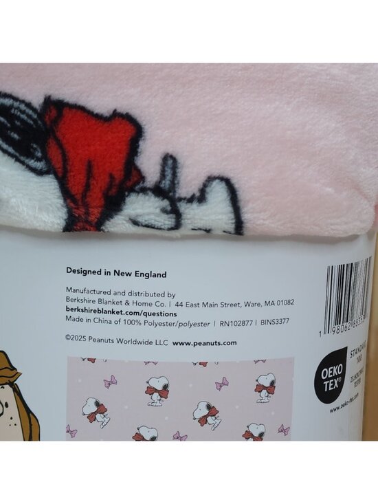 Peanuts Snoopy VelvetLoft Plush Throw Blanket By Berkshire 60"x70" Oversized - Picture 5 of 7